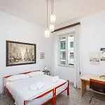 Clodia 5 By In *