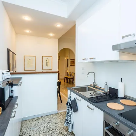 Clodia 5 By In * Roma