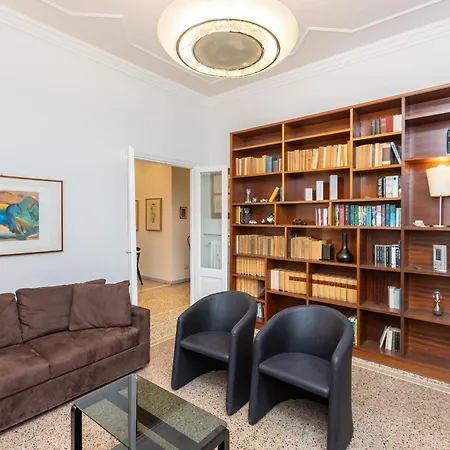Clodia 5 By In Apartment