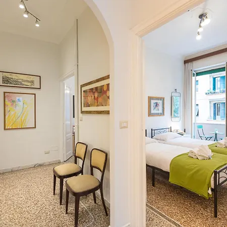 Clodia 5 By In